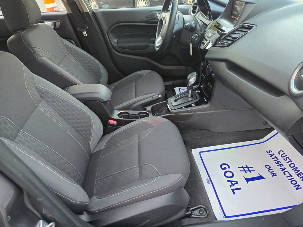 Used 2014 Ford Fiesta SE w/ Equipment Group 201A FWD image 13