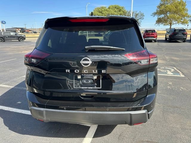 Used 2025 Nissan Rogue SV FWD image 5