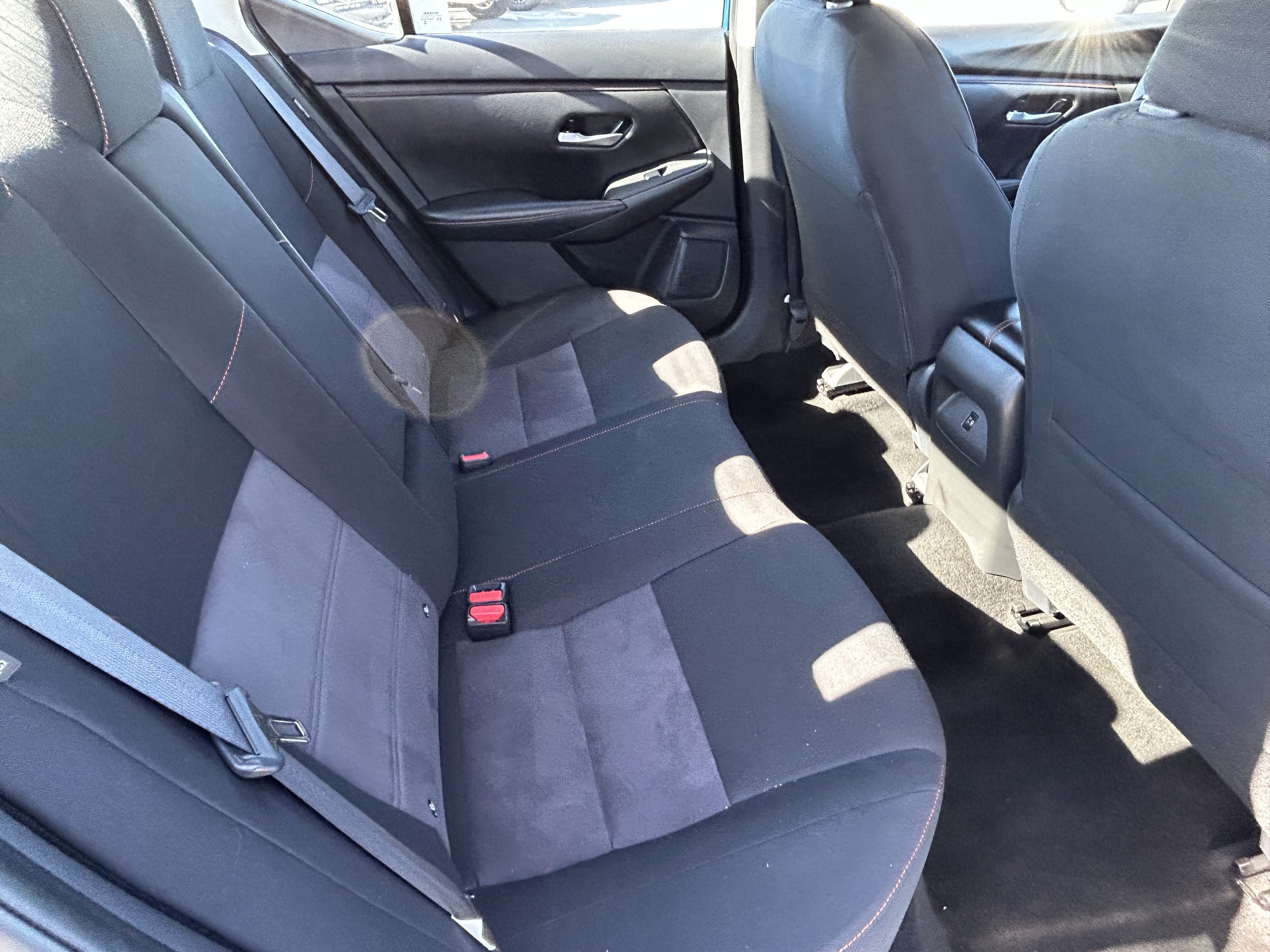 Used 2025 Nissan Sentra SR FWD image 12