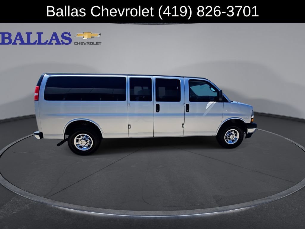 Certified 2018 Chevrolet Express 3500 LT w/ LT Preferred Equipment Group RWD image 9