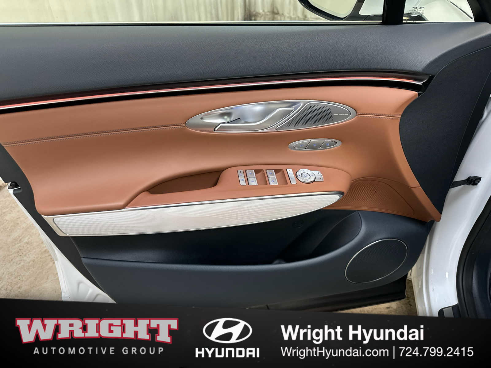 Certified 2026 Genesis GV70 2.5T Advanced image 9