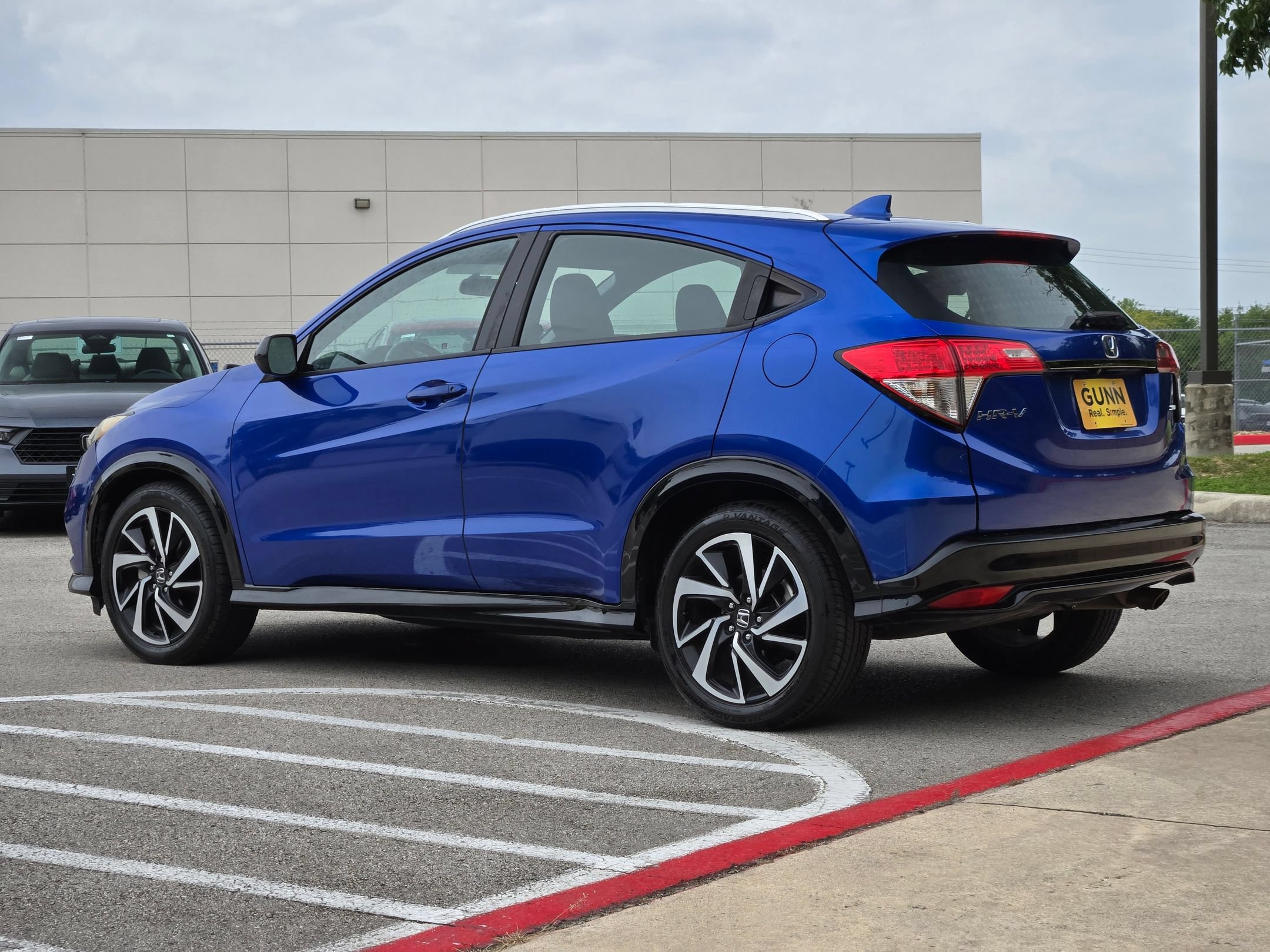 Used 2019 Honda HR-V Sport image 5
