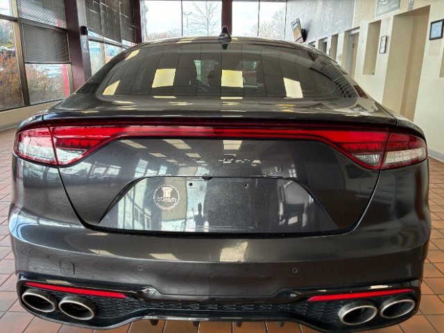 Used 2022 Kia Stinger GT1 image 11