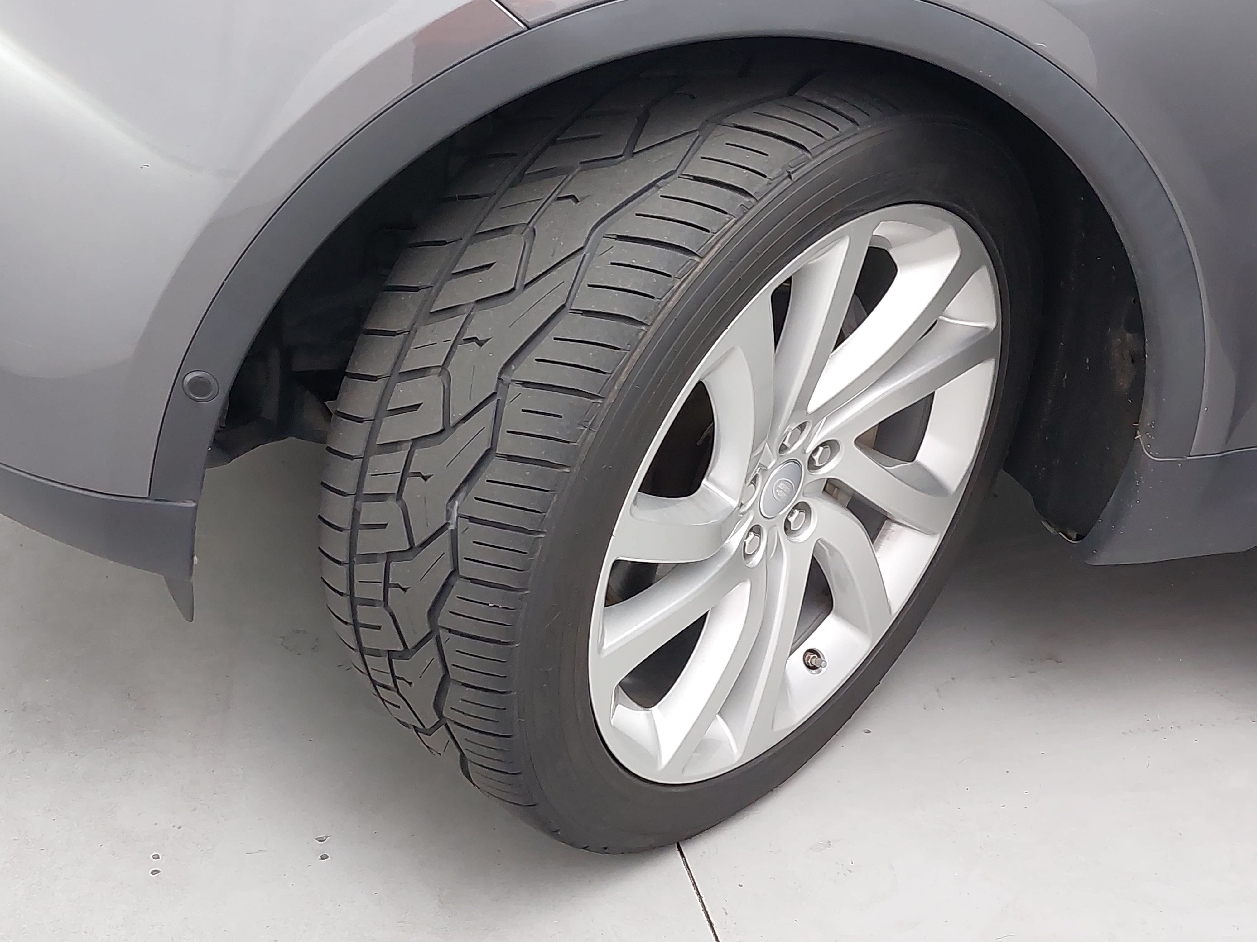 Used 2019 Land Rover Discovery HSE Luxury AWD/4WD image 37