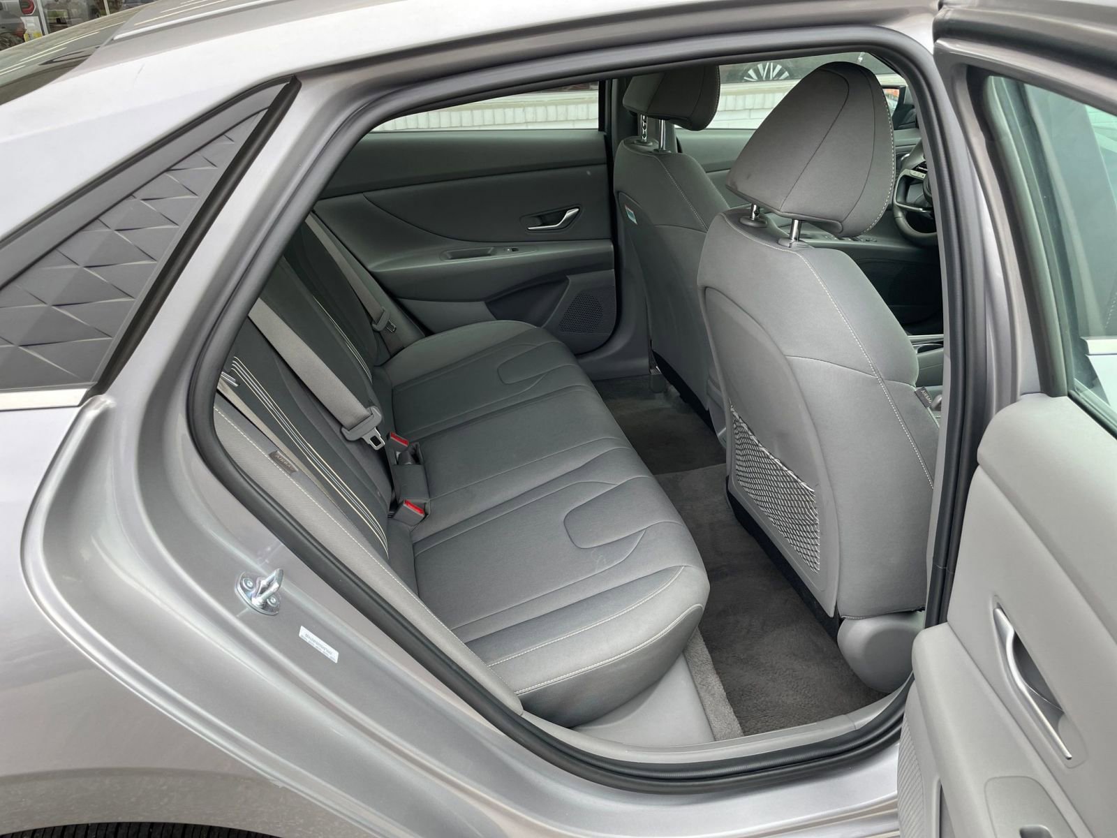 Used 2025 Hyundai Elantra SEL image 23