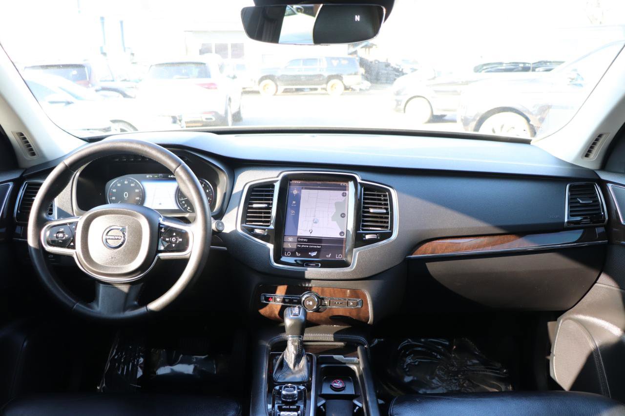 Used 2016 Volvo XC90 T6 Momentum image 18