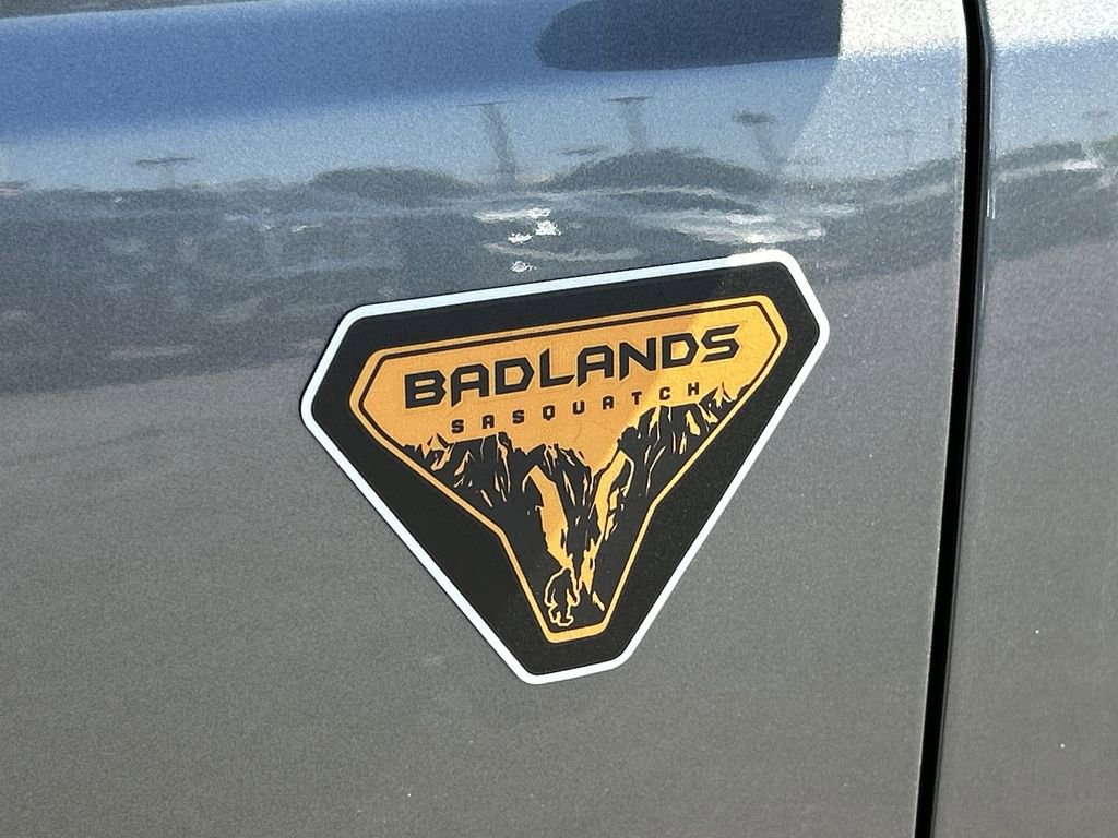 Used 2023 Ford Bronco Badlands w/ Sasquatch Package image 32