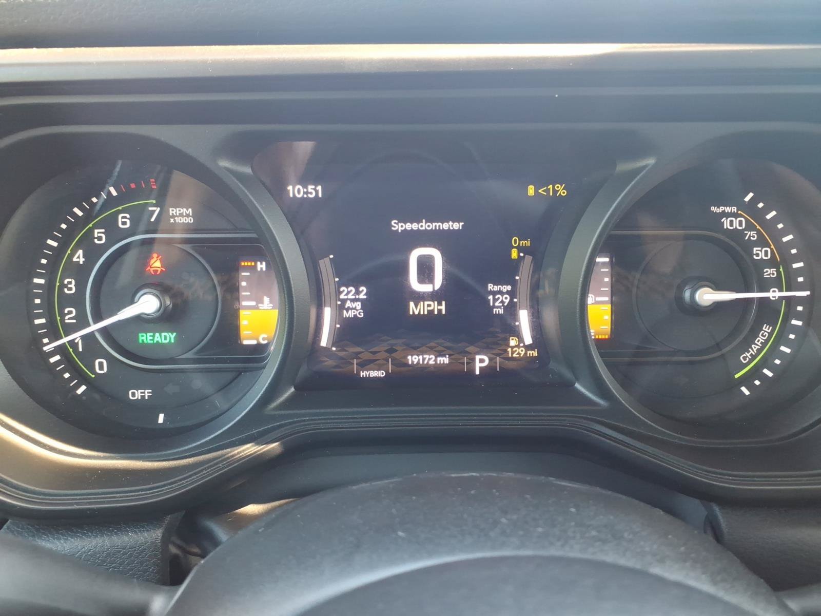 Certified 2024 Jeep Wrangler Unlimited w/ Technology Group AWD/4WD image 25