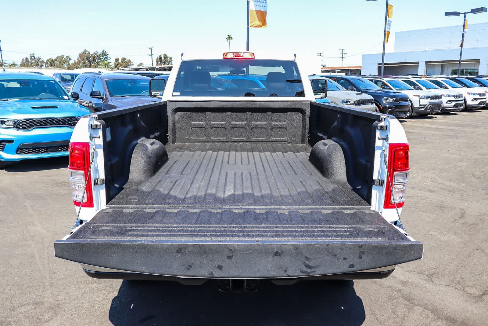 Used 2024 RAM 2500 Tradesman w/ Chrome Appearance Group AWD/4WD image 24