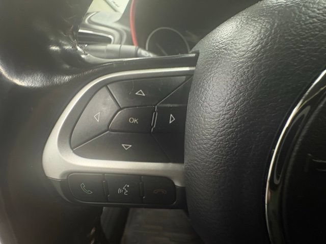 Used 2020 Jeep Compass Trailhawk AWD/4WD image 16