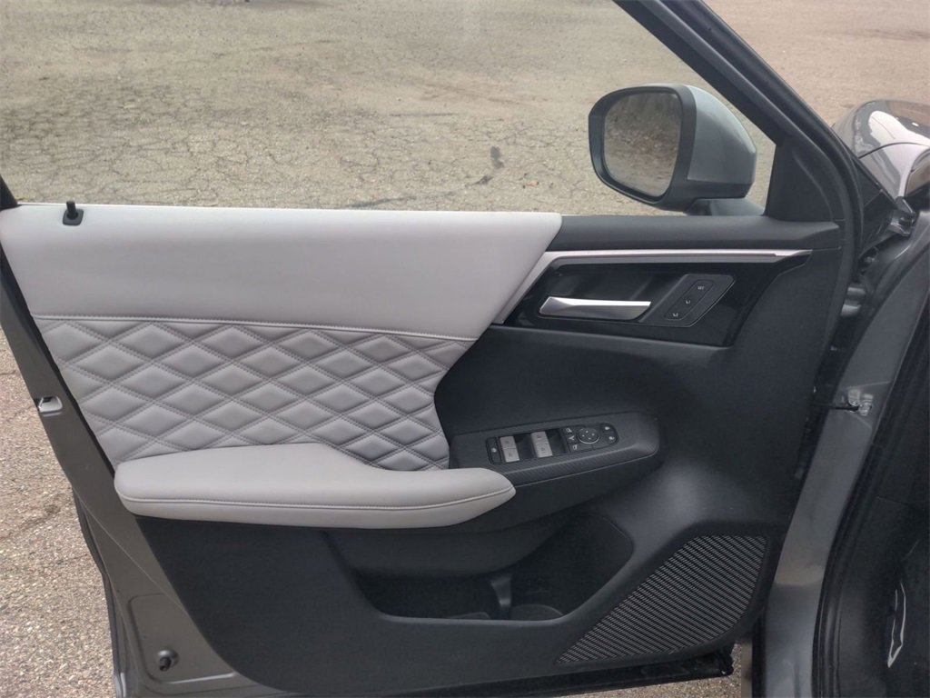 Used 2023 Mitsubishi Outlander SEL 40th Anniversary image 13