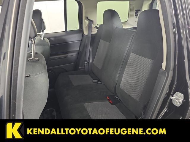 Used 2016 Jeep Patriot Sport w/ Power Value Group FWD image 23
