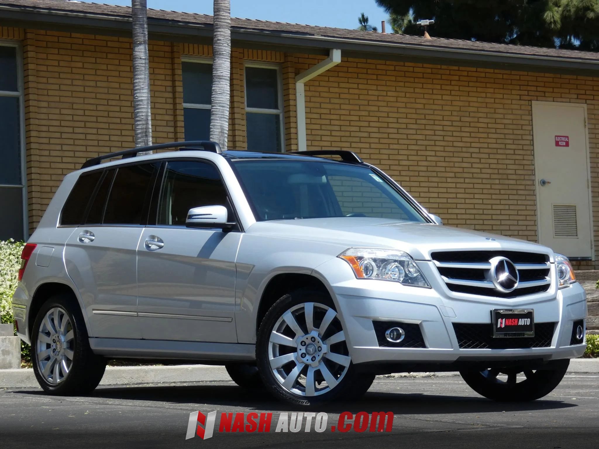 Used 2012 Mercedes-Benz GLK 350 2WD image 3