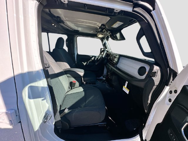 New 2026 Jeep Gladiator Sport AWD/4WD image 29