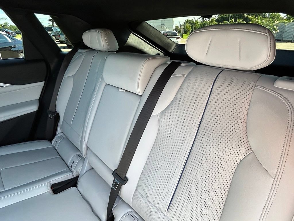Used 2024 Cadillac Lyriq Luxury RWD image 56