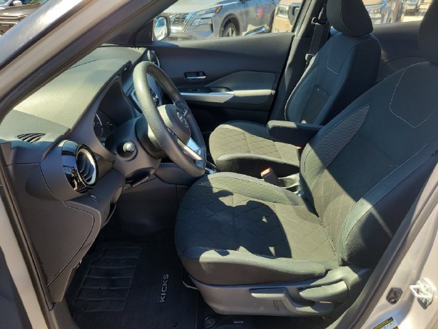 Used 2018 Nissan Kicks SV FWD image 20