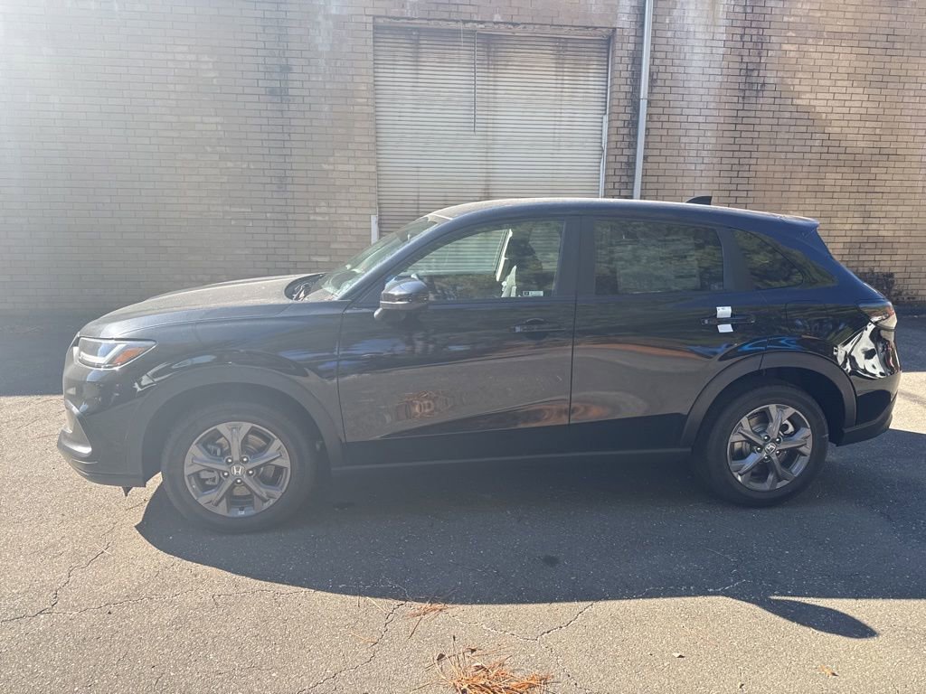 Certified 2026 Honda HR-V LX image 5