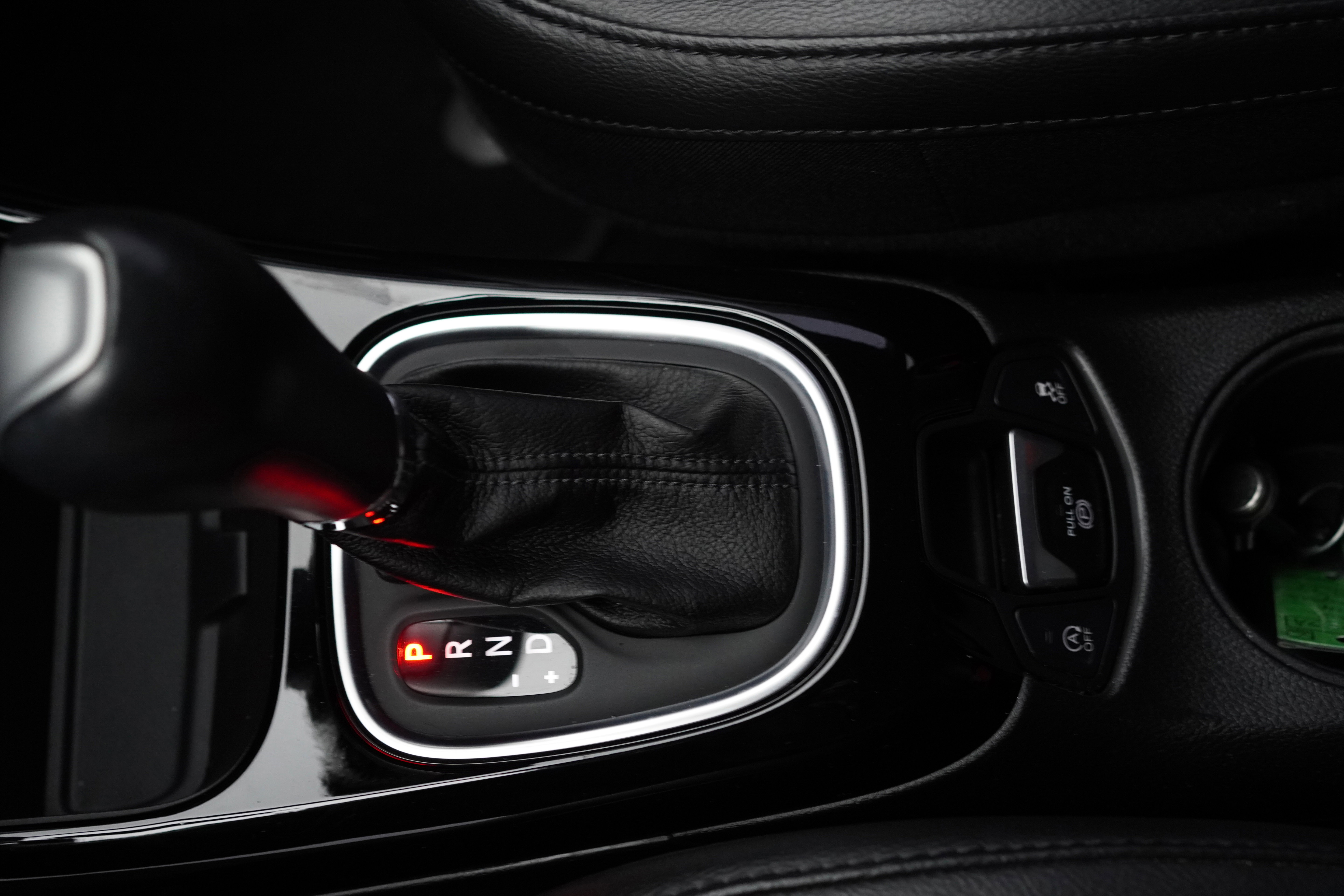 Used 2019 Jeep Compass Altitude image 38