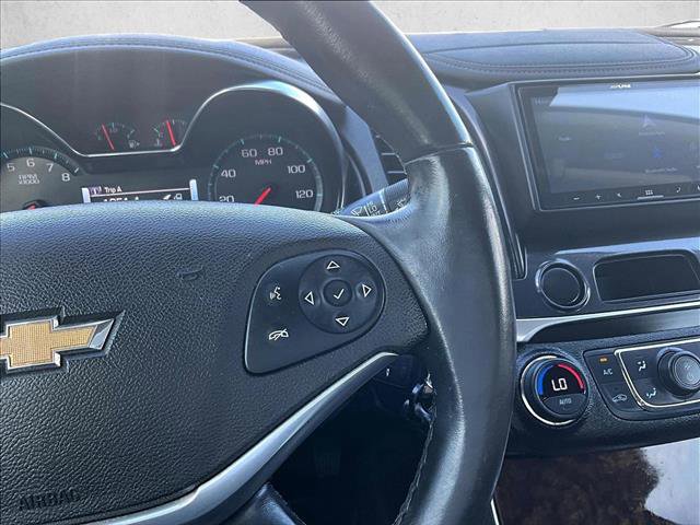 Used 2015 Chevrolet Impala LT w/ Convenience Package FWD image 19