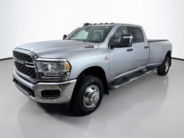 Used 2024 RAM 3500 Big Horn w/ Bed Utility Group AWD/4WD image 3