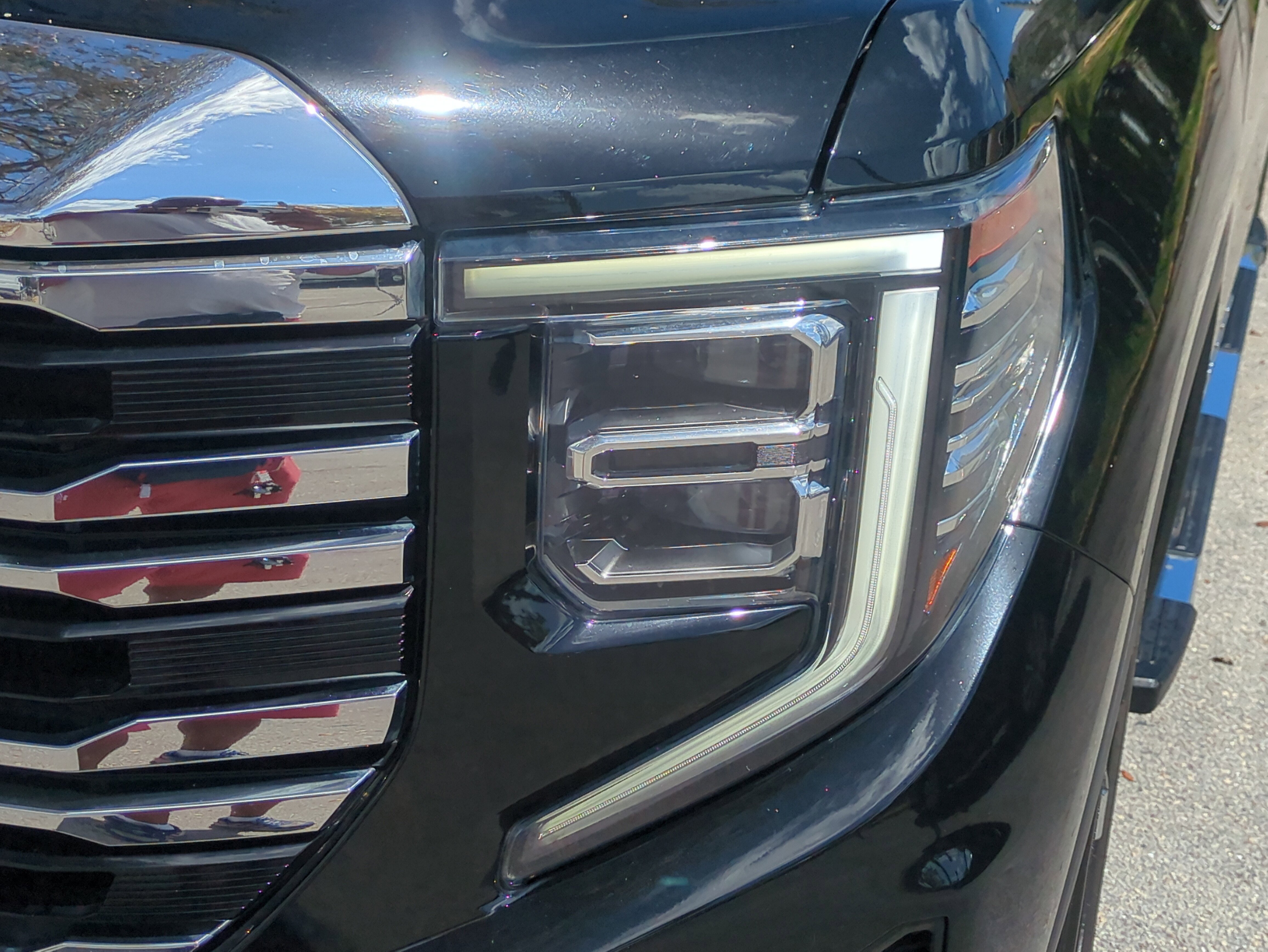 Used 2023 GMC Sierra 1500 SLT w/ SLT Premium Package image 10