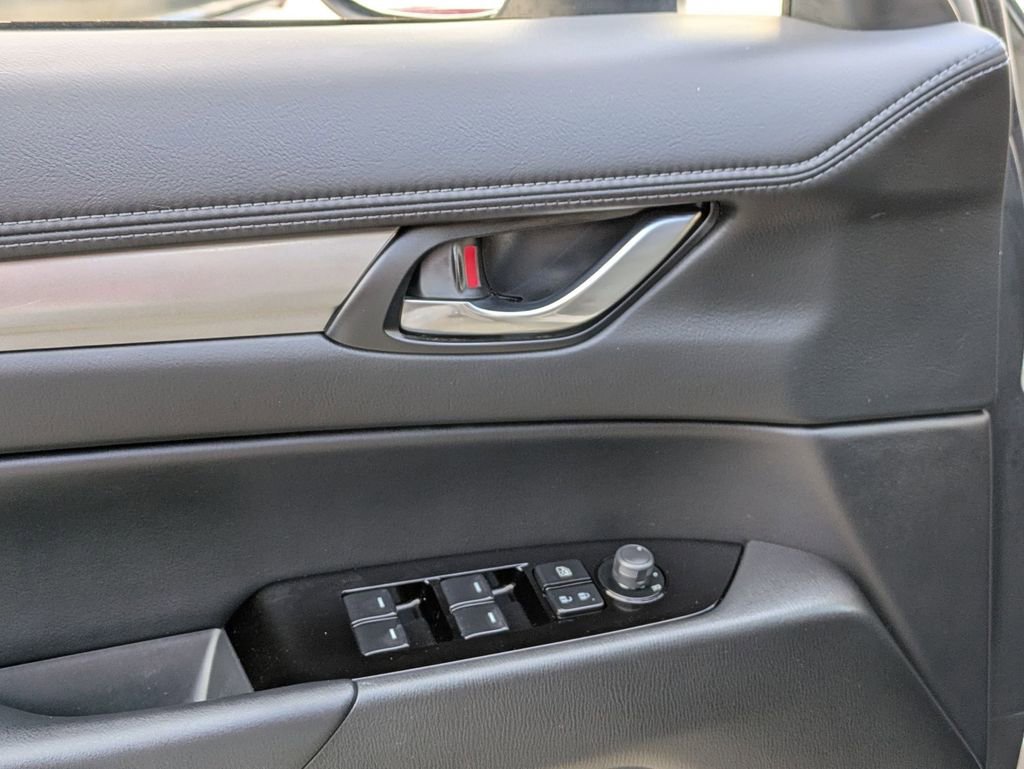 Used 2025 MAZDA CX-5 AWD 2.5 S w/ Preferred Package image 13