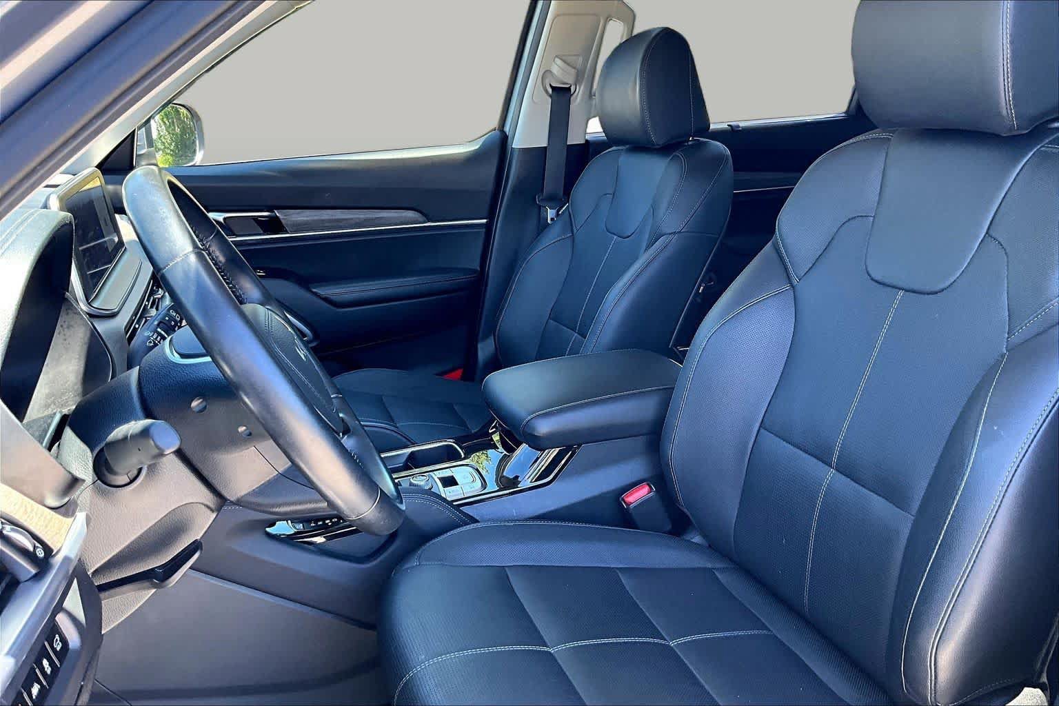 Used 2022 Kia Telluride EX w/ EX Premium Package FWD image 8