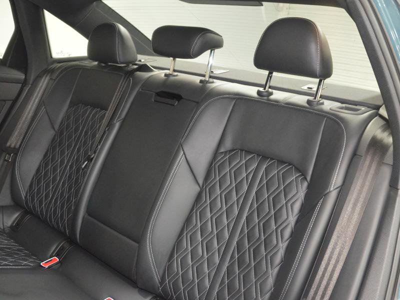 Used 2020 Audi S6 Premium Plus w/ S Sport Package image 34