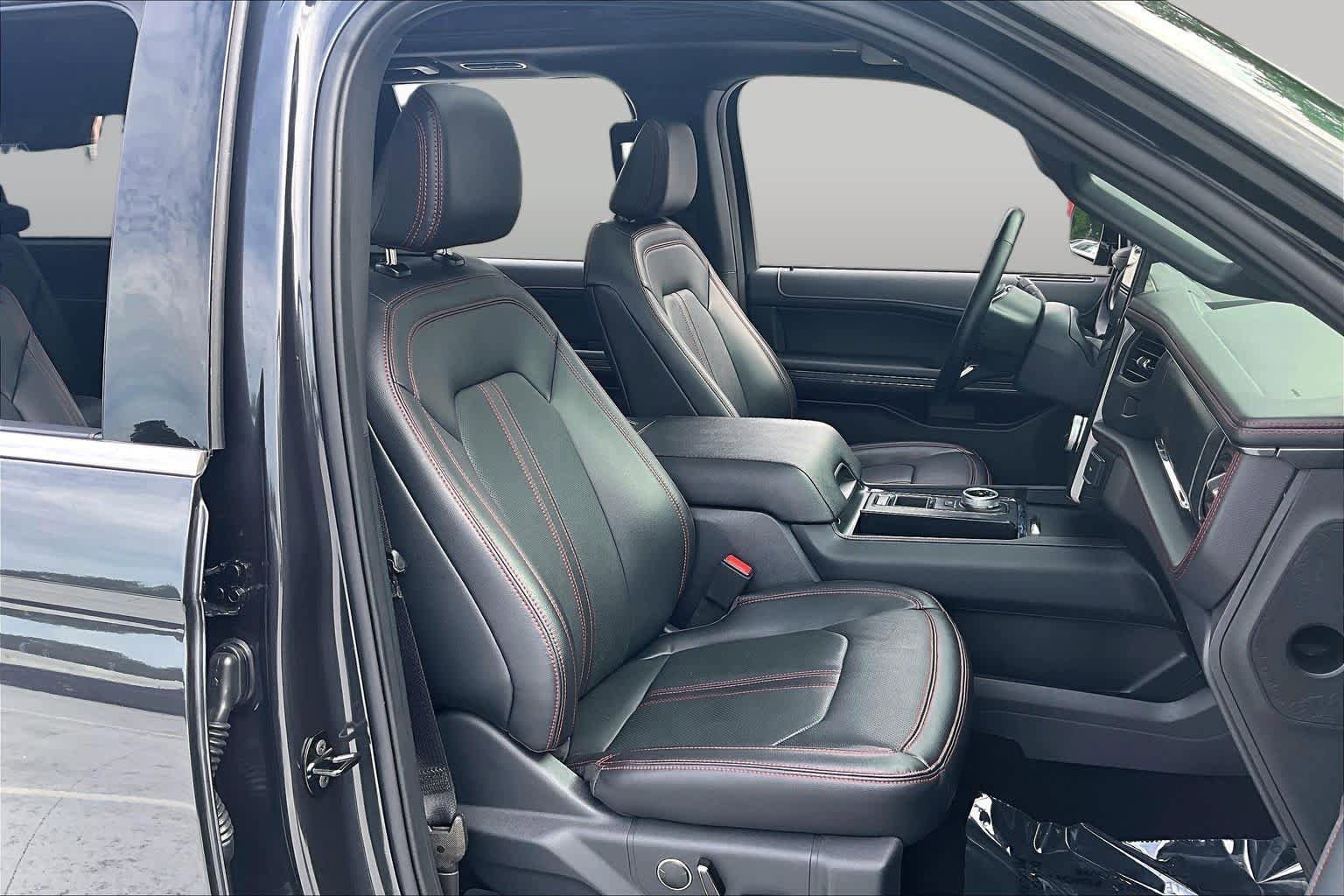 Used 2024 Ford Expedition Max Limited RWD image 9