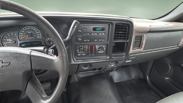 Used 2006 Chevrolet Silverado 1500 W/T RWD image 11