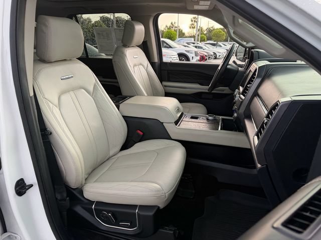 Used 2021 Ford Expedition Max Platinum RWD image 17
