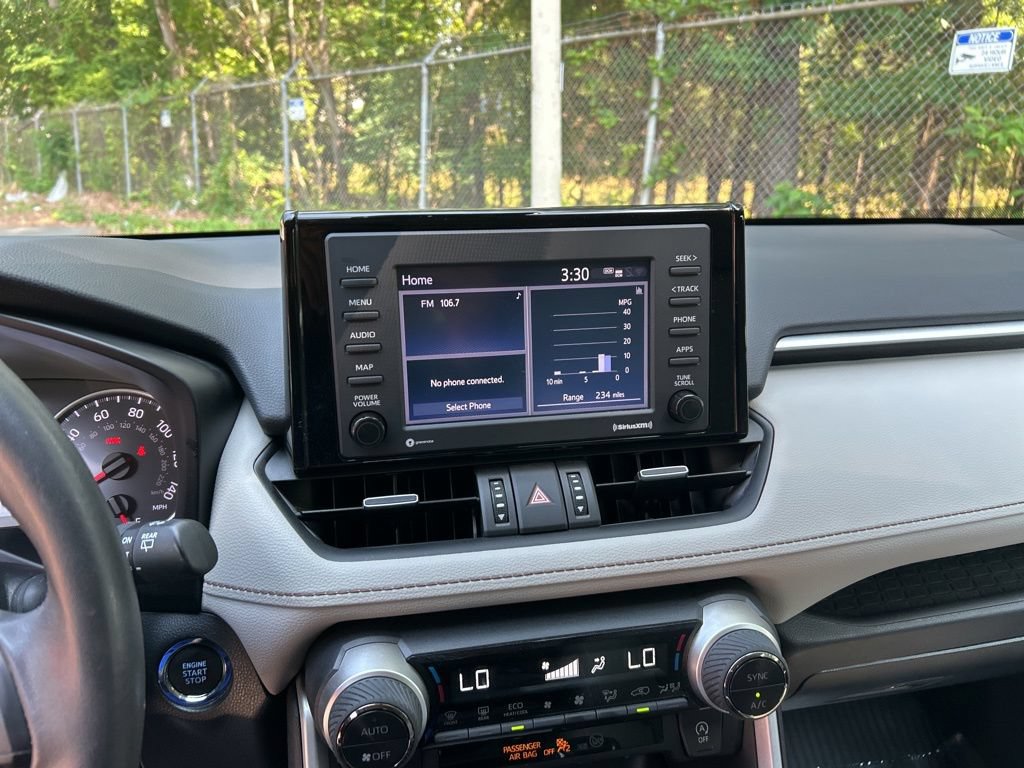 Used 2022 Toyota RAV4 XLE Premium FWD image 18