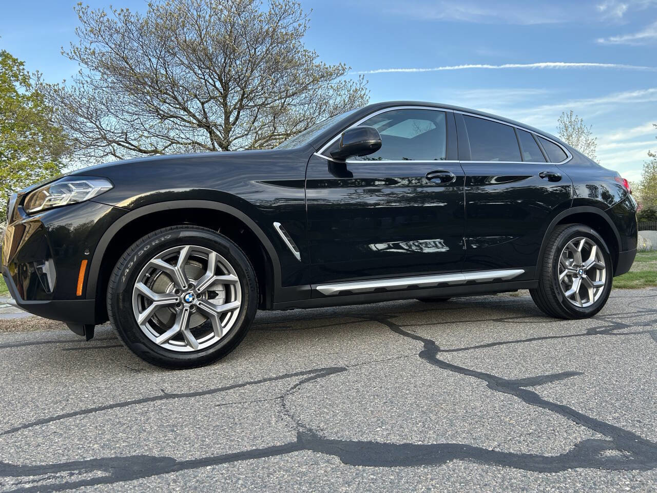 Used 2022 BMW X4 xDrive30i w/ Premium Package 2 image 5