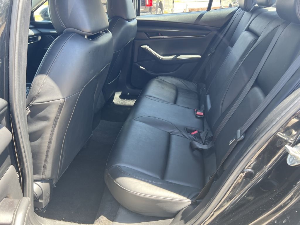 Used 2021 MAZDA MAZDA3 s image 13