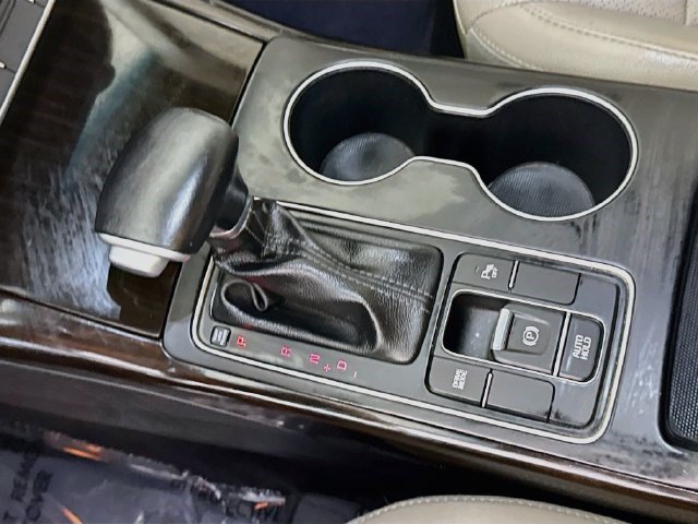 Used 2020 Kia Sorento EX FWD image 19