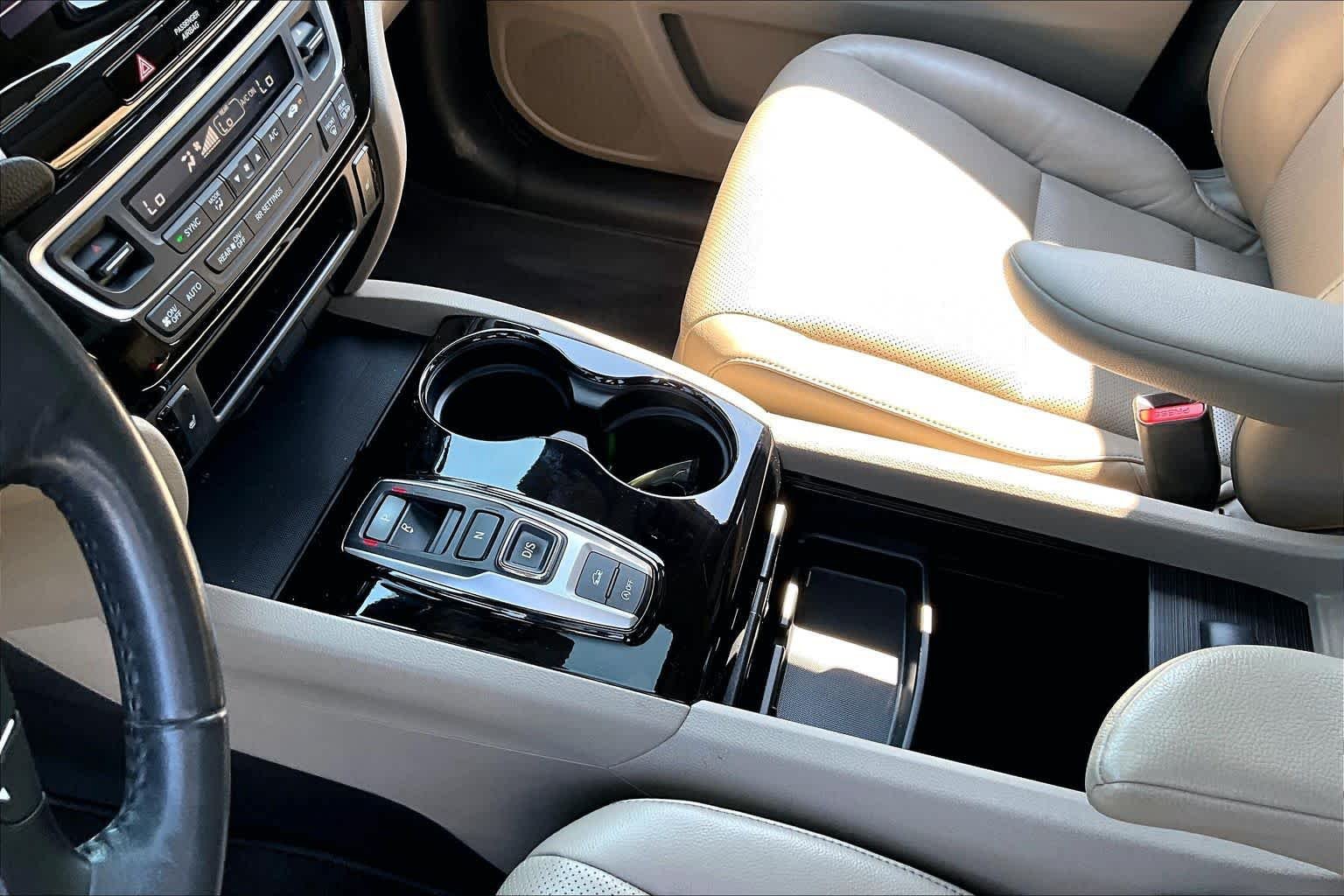Used 2020 Honda Ridgeline RTL-E image 17