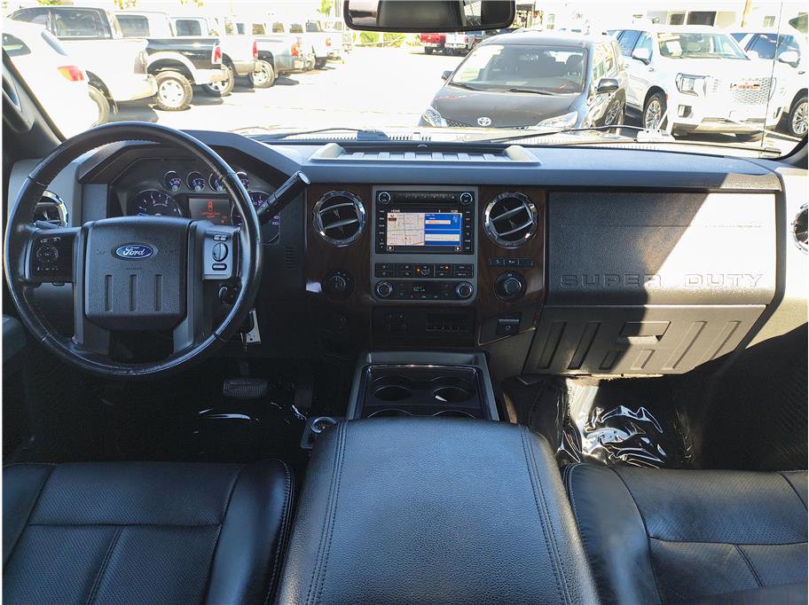 Used 2011 Ford F250 Lariat w/ Lariat Interior Pkg image 5