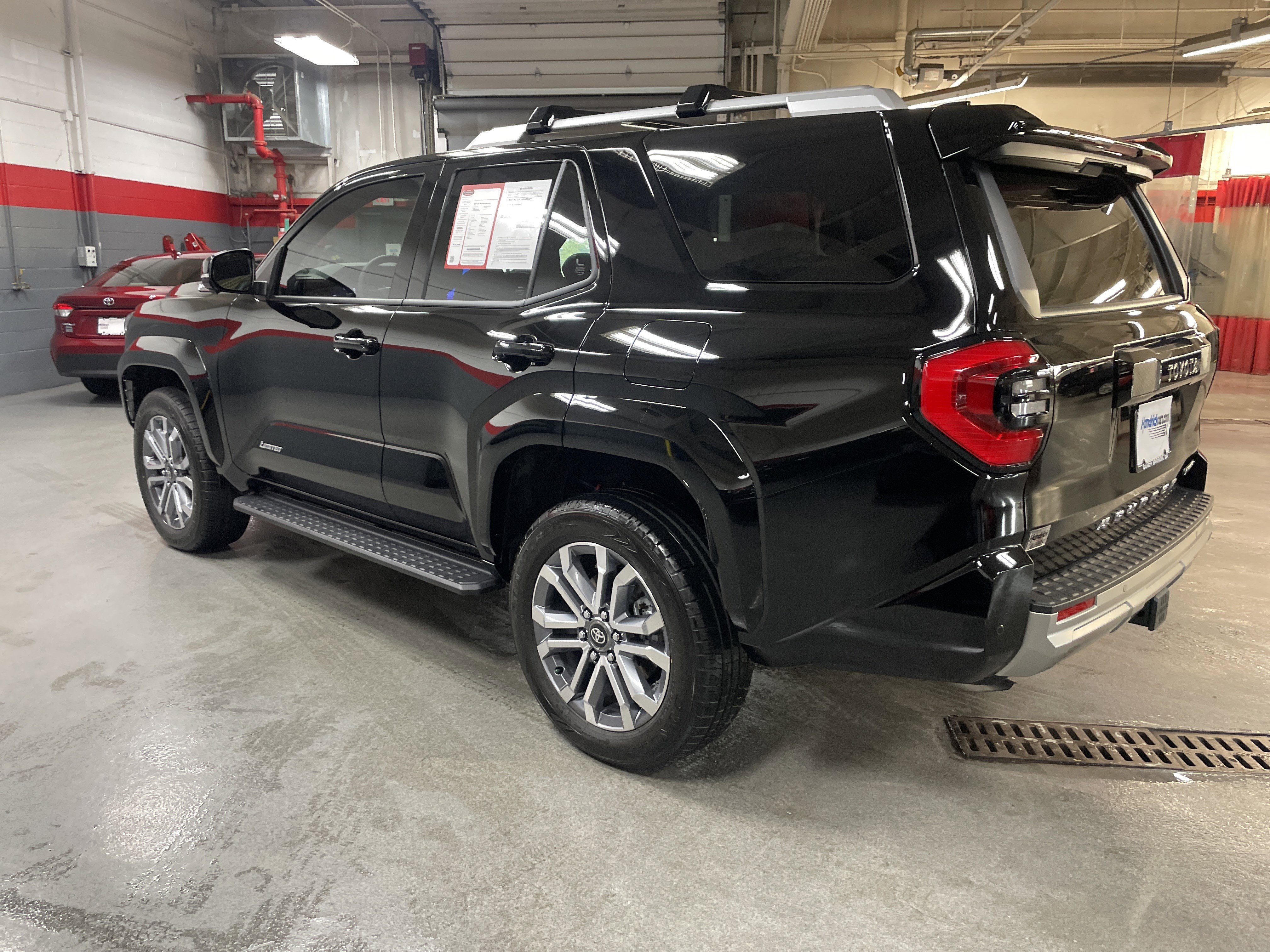 Used 2025 Toyota 4Runner Limited image 8