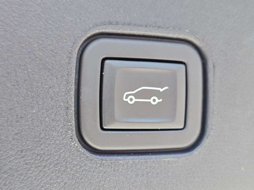 Certified 2024 Cadillac Lyriq Luxury w/ LPO, Floor Liner Package AWD/4WD image 15