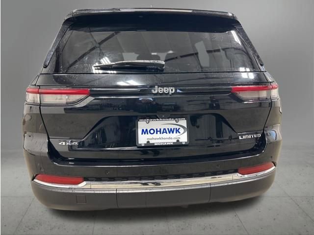 Used 2023 Jeep Grand Cherokee Limited image 6