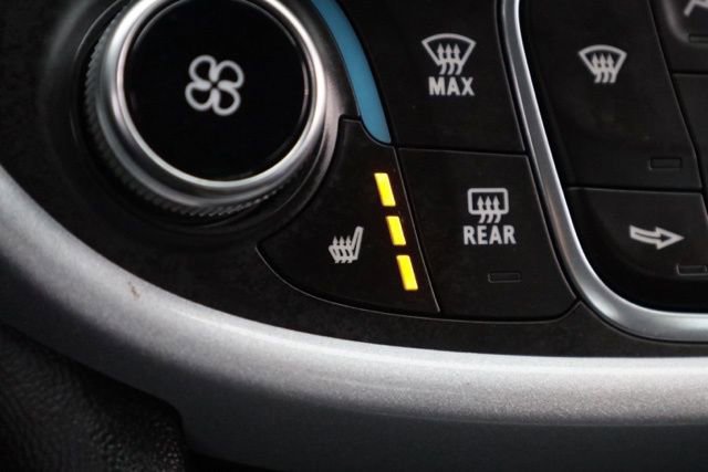 Used 2017 Chevrolet Volt LT w/ Comfort Package image 25