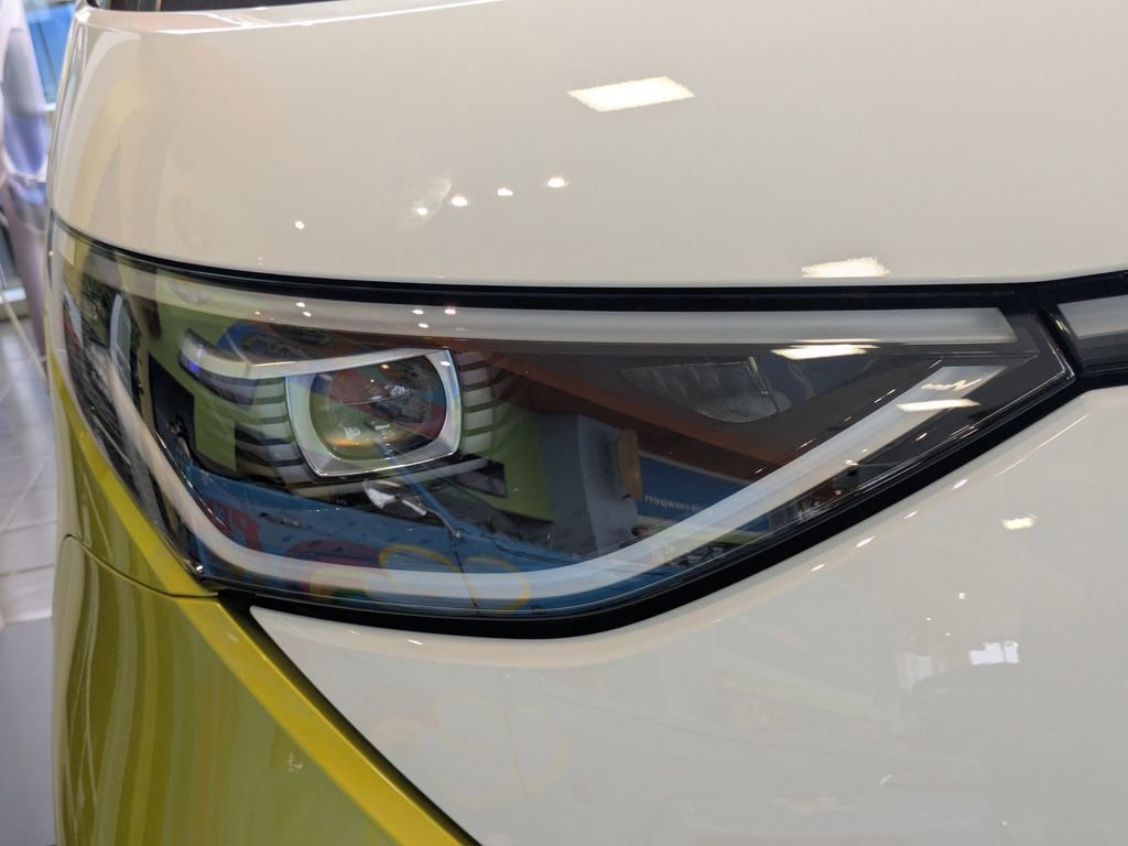 New 2025 Volkswagen ID. Buzz Pro S Plus image 8