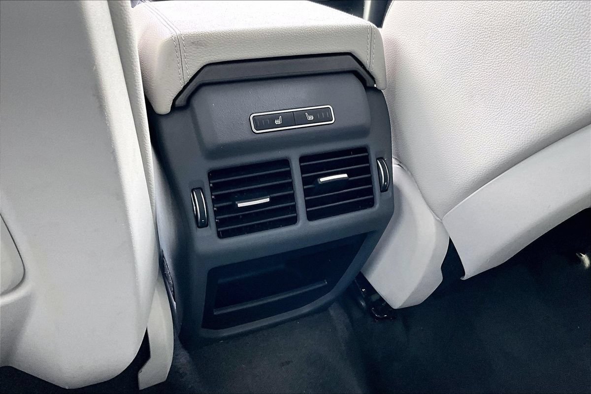 Used 2018 Land Rover Range Rover Evoque SE Premium AWD/4WD image 38