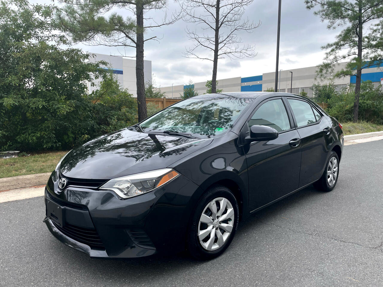 Used 2014 Toyota Corolla LE Premium image 3