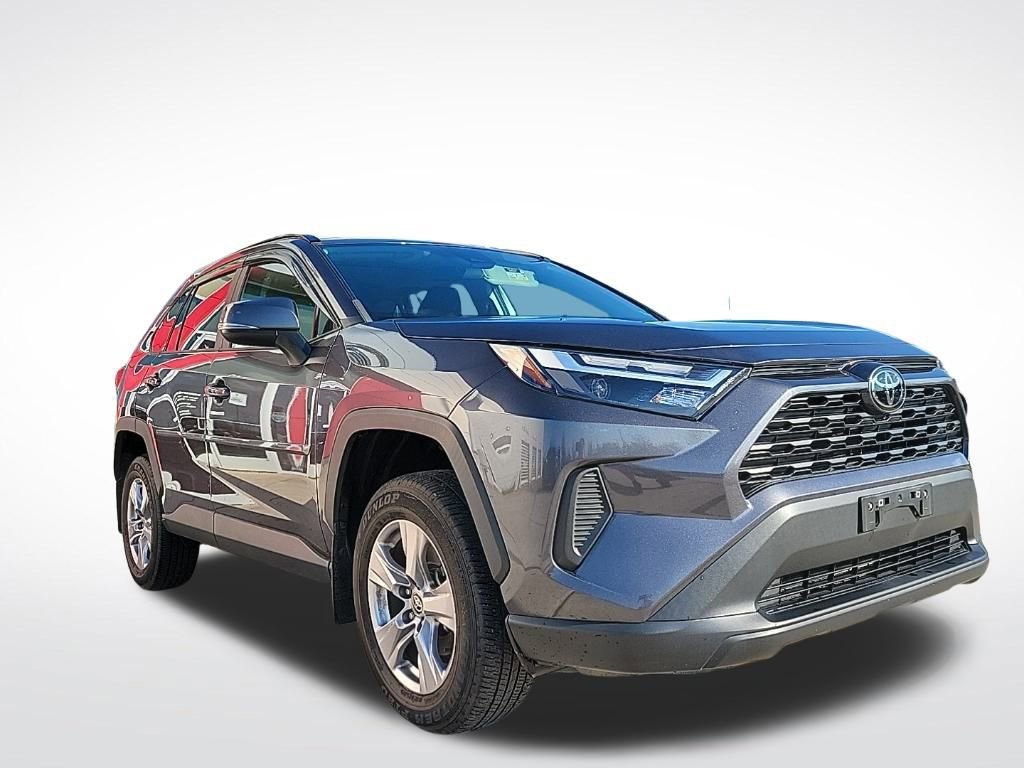 Used 2023 Toyota RAV4 XLE image 7