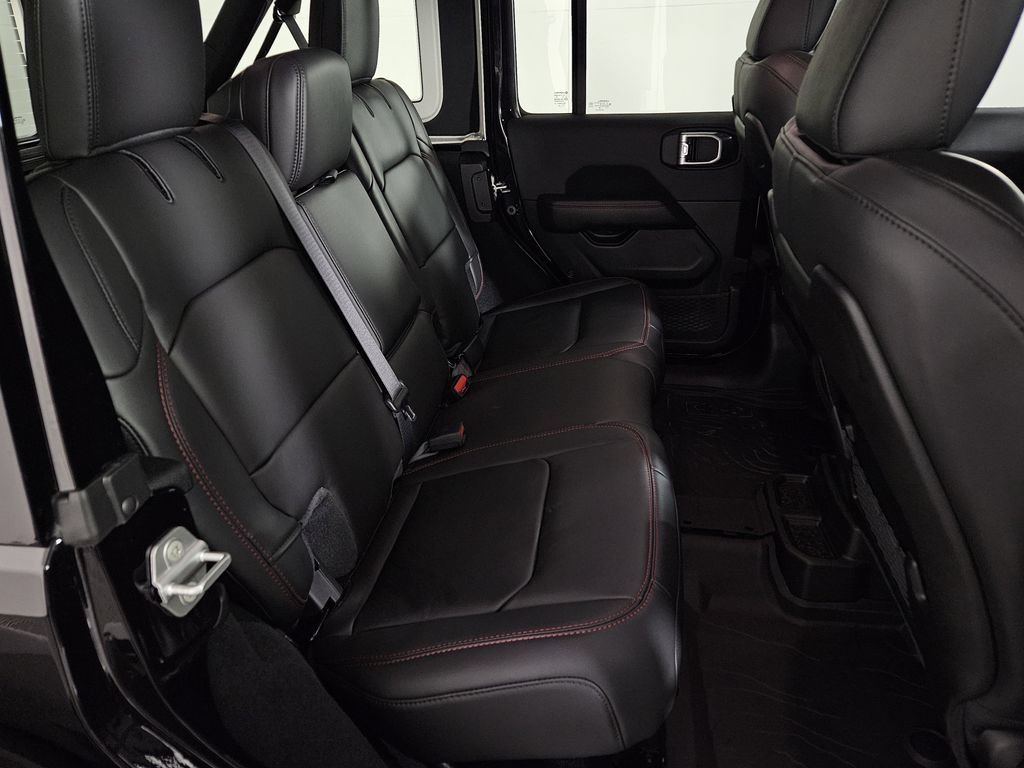 Used 2026 Jeep Wrangler Unlimited Rubicon AWD/4WD image 28