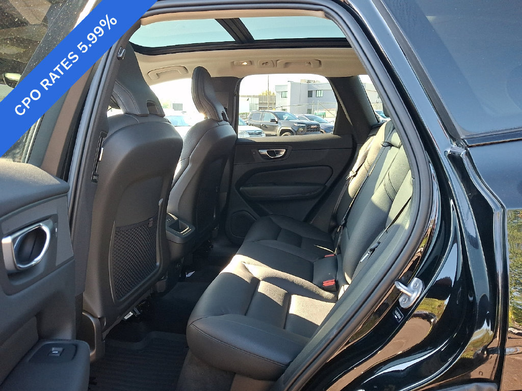 Certified 2024 Volvo XC60 B5 Plus w/ Protection Package Premier AWD/4WD image 12
