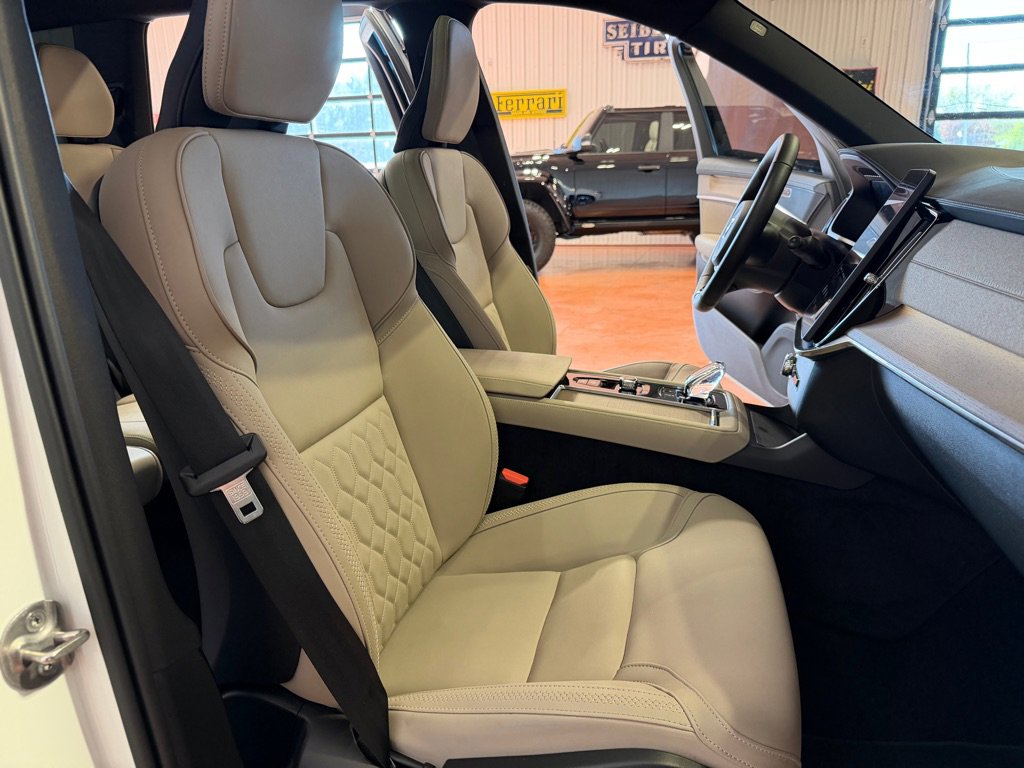 Used 2026 Volvo XC90 B5 Plus w/ Protection Package Premier AWD/4WD image 25