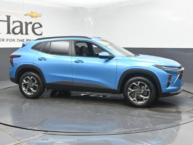 Used 2026 Chevrolet Trax LT w/ LT Convenience Package FWD image 53
