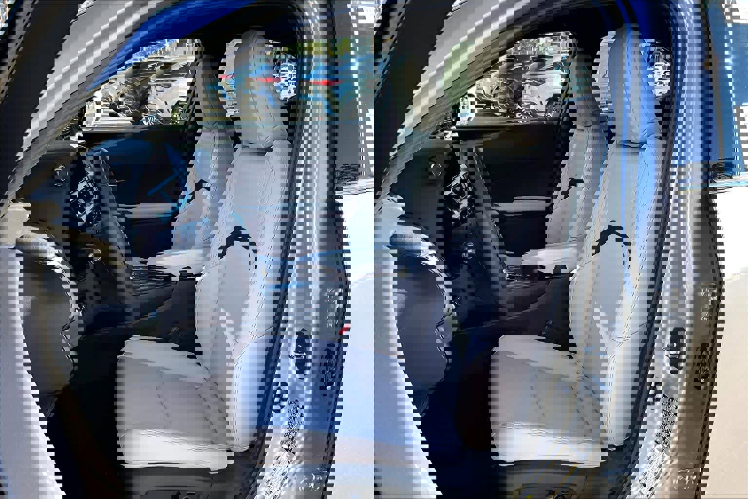 New 2026 Lexus UX 300h Premium image 18